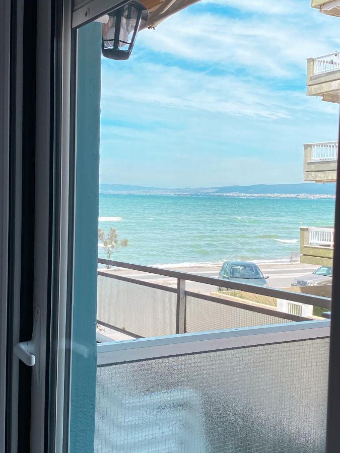 A Wonderful Apartment In Front Of The Sea! Peraía Exteriör bild