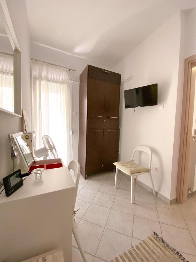 A Wonderful Apartment In Front Of The Sea! Peraía Exteriör bild